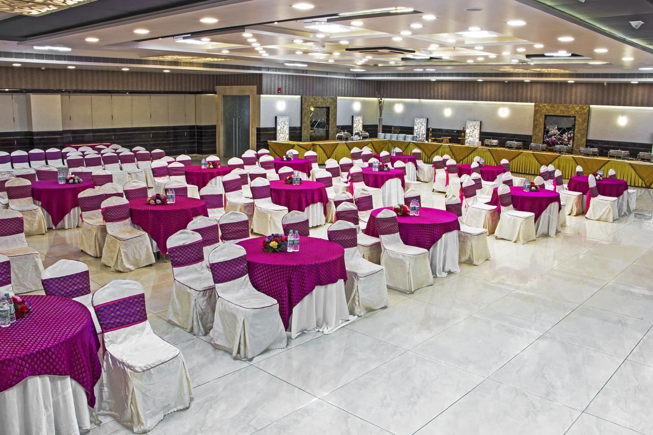 The Avr Hotels & Banquets Patna  Exterior foto
